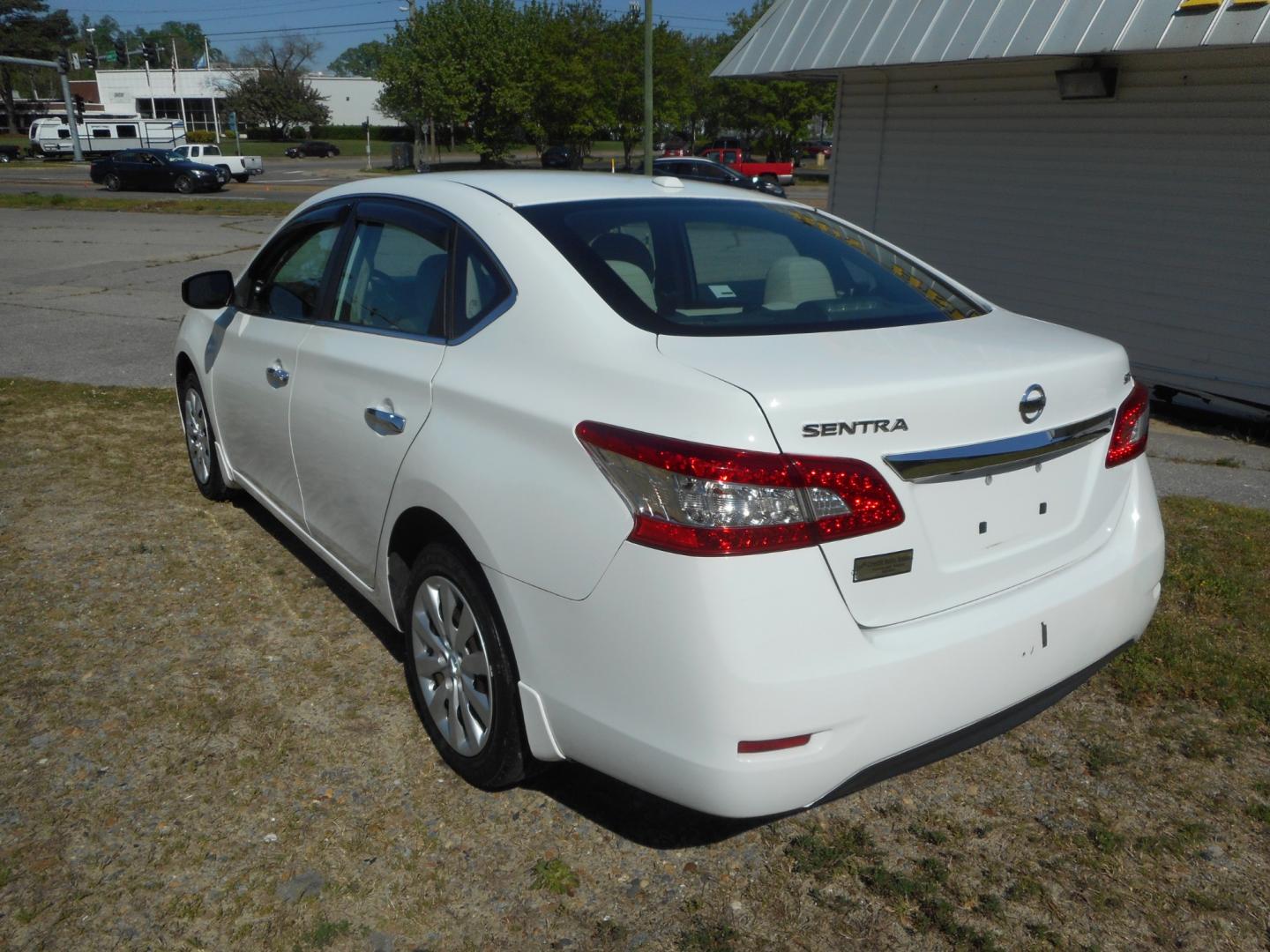 2015 White Nissan Sentra S 6MT (3N1AB7APXFY) with an 1.8L L4 SFI DOHC 16V engine, 6-Speed Automatic transmission, located at 2553 Airline Blvd, Portsmouth, VA, 23701, (757) 488-8331, 36.813889, -76.357597 - ***VEHICLE TERMS*** Down Payment: $999 Weekly Payment: $85 APR: 23.9% Repayment Terms: 42 Months *** CALL ELIZABETH SMITH - DIRECTOR OF MARKETING @ 757-488-8331 TO SCHEDULE YOUR APPOINTMENT TODAY AND GET PRE-APPROVED RIGHT OVER THE PHONE*** - Photo#7